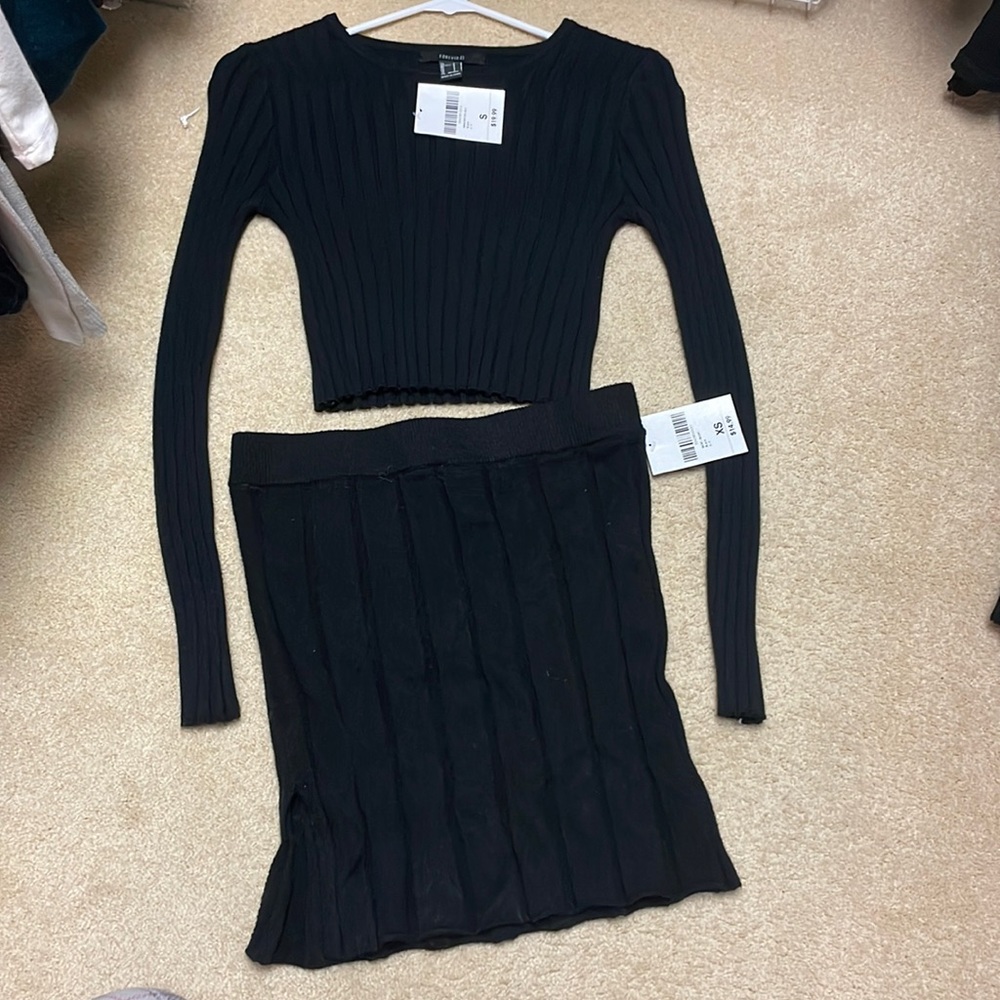 Forever 21 skirt set